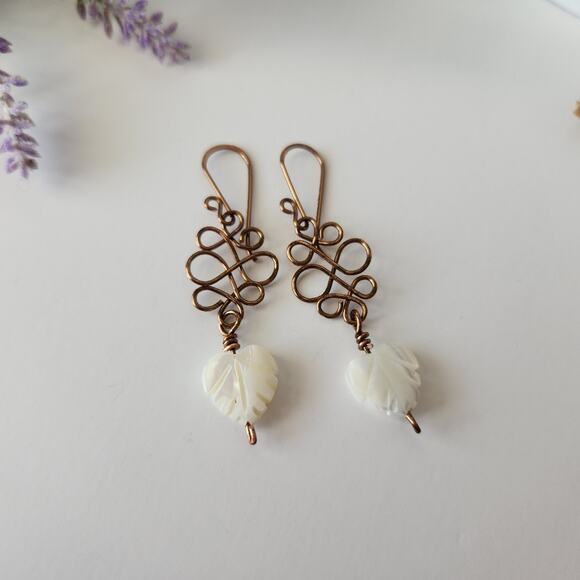 White Shell Heart Leaf Earrings / Antique Copper Wire Wrapped Dangle Earrings - Picture 4 of 10